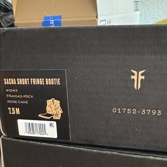 NWB $358 FRYE Sacha Short Fringe Suede Ankle Bootie Rose Pink Western Boho Sz 8 - Picture 6 of 6